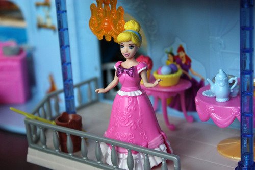 cinderella magic clip castle doll house