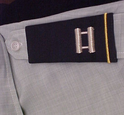 Army Uniform Epaulets - Shoulder Boards O-3 CAPTAIN - //medicalbooks.filipinodoctors.org