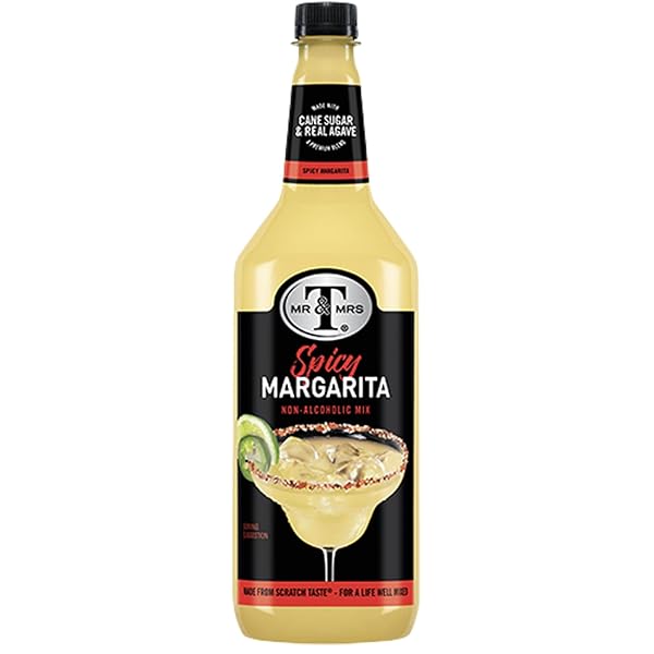 MR & MRS T SPICY MARGARITA MIX, 1L BOTTLE, – PREMIUM COCKTAIL MIXER FOR MARGARITA MIXES, READY TO USE