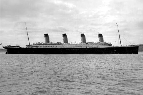 Photographs - New 5x7 Photo: Side View of RMS TITANIC, Ill-Fated Ocean Liner