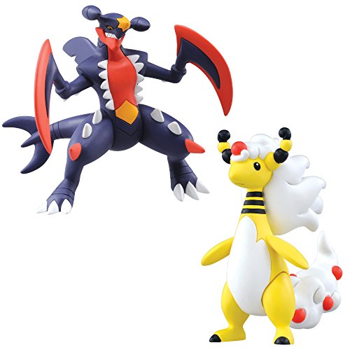 Pokémon 2 Mega Figure Pack- Mega Garchomp VS Mega Ampharos
