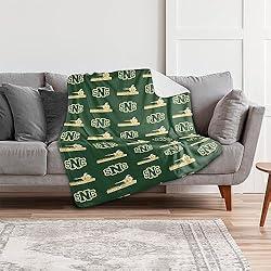 St. Norbert College Greeen Knights Logo Pattern