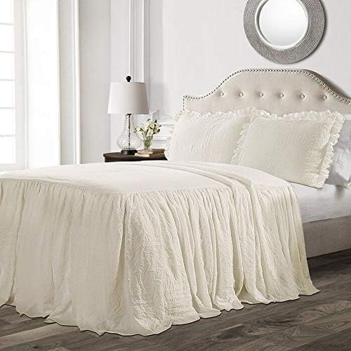 Cottage Style Ivory Bedspread King Size 