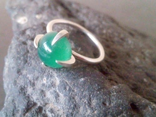 Green onyx ring, Green Agate ring,delicate ring, solid silver ring,emerald ring, gemstone ring,prong ring,wedding ring bridal jewelry