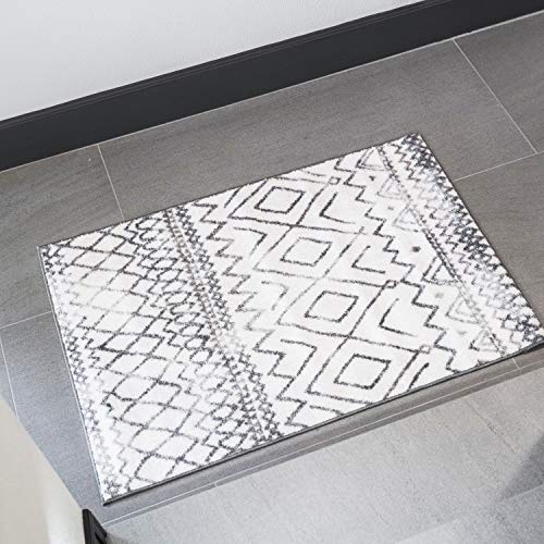 Maples Rugs Abstract Diamond Distressed Style Large Rug [Made in USA