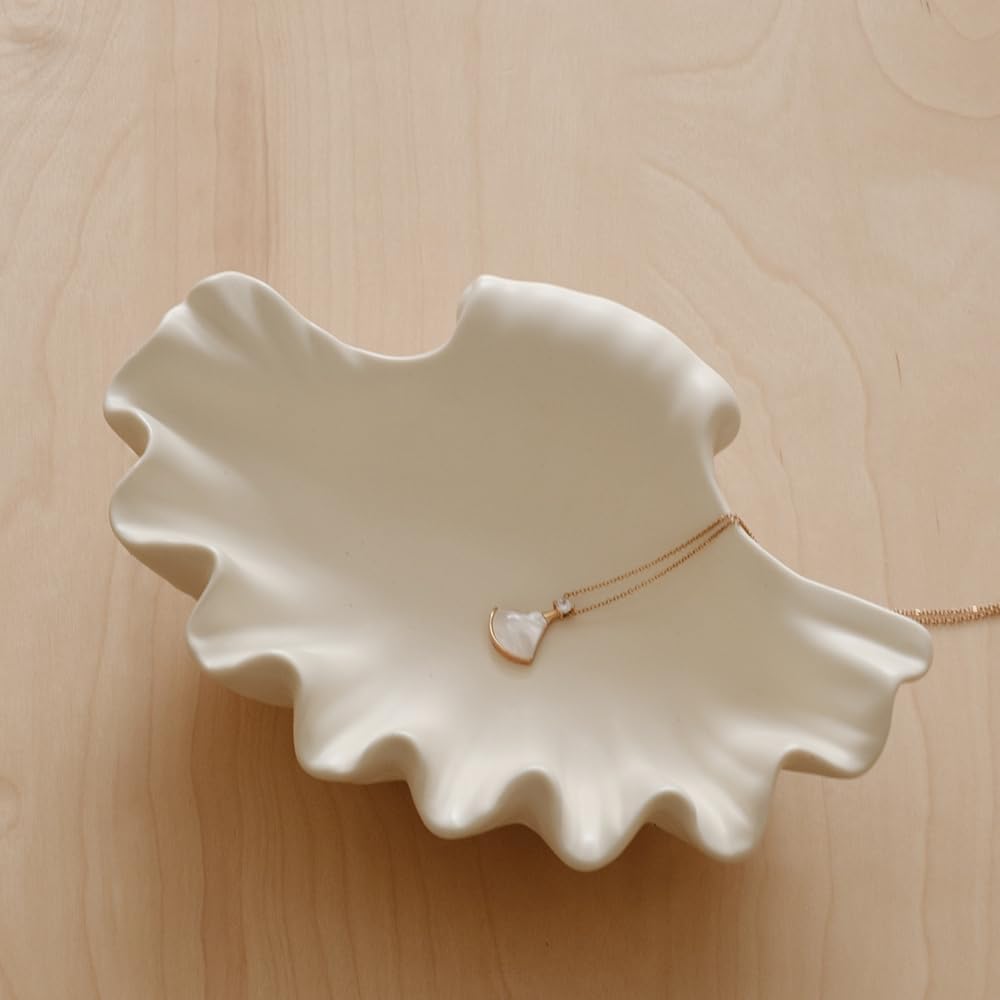 WENSHUO Ocean Shell Ceramic Jewellery Tray, Jewelry Dish for Rings,Necklace, Trinkets, Crème