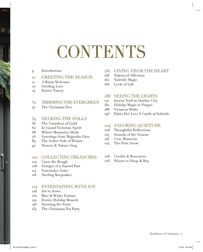 Traditions of Christmas: From the editors of Victoria Magazine Traditions of Christmas: From the editors of Victoria Magazine Hardcover