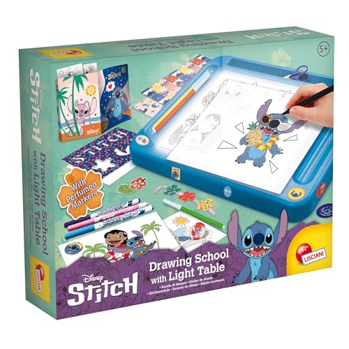 Lisciani - DISNEY STITCH - École de Dessins par Projection Pour Enfants dès 5 Ans - Apprendre à Dessiner avec Stitch sur une Table Lumineuse A4 - Inclus Pochoirs, Stickers, Feutres Parfumés et Plus