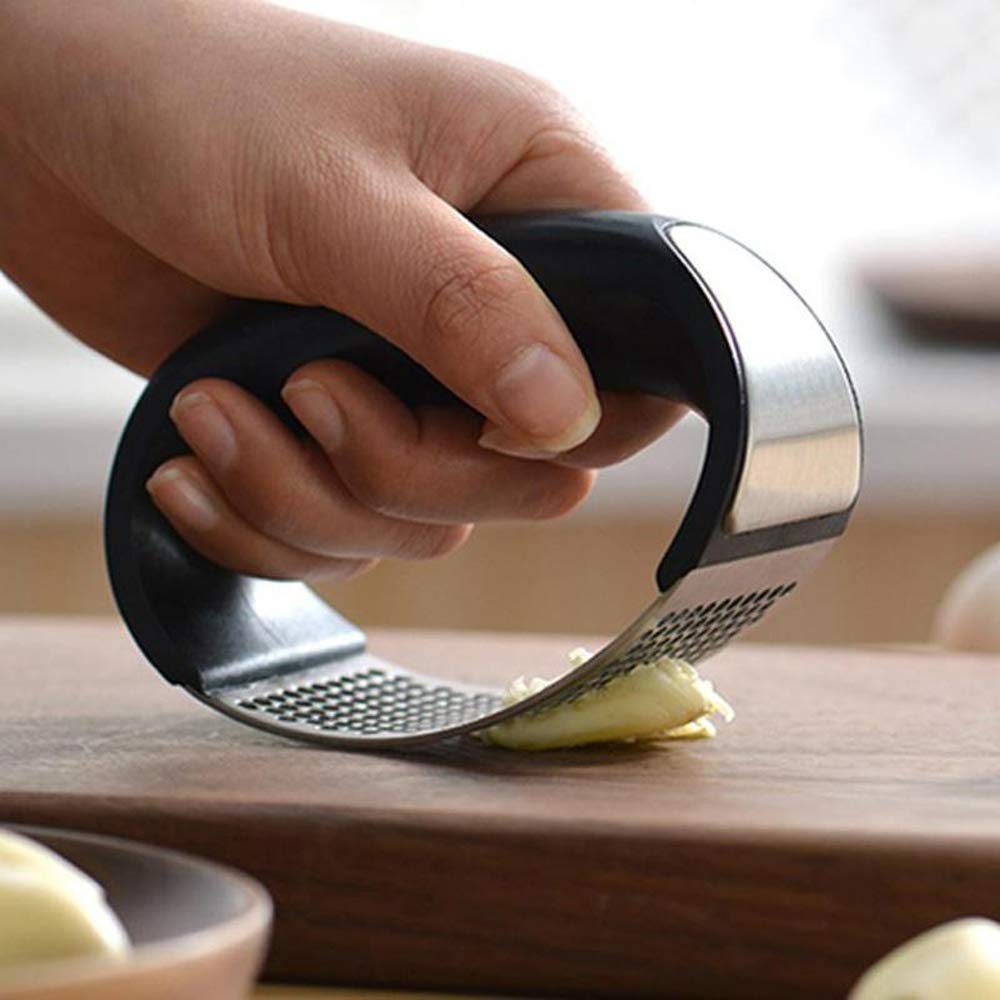 Quiklet Garlic Press Rocker Stainless Steel Ginger Crusher Squeezer and Peeler Kitchen Tool Set (Black)