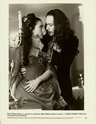 Amazon ドラキュラ ウイノナ ライダー Bram Stoker S Dracula C 映画写真スチール 1992年 昭和ヴィンテージ 傷みなし 資料に最適 レア 現品のみ サイズ8x10 約x26cm ジュエリー 通販 Amazon ドラキュラ ウイノナ ライダー Bram Stoker S Dracula C 映画写真スチール 1992年 昭和ヴィンテージ 傷みなし 資料に最適 レア 現品のみ サイズ8x10 約x26cm ジュエリー 通販