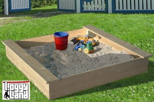 Sandkasten Aus Naturbelassenem Massivholz Amazon De Spielzeug