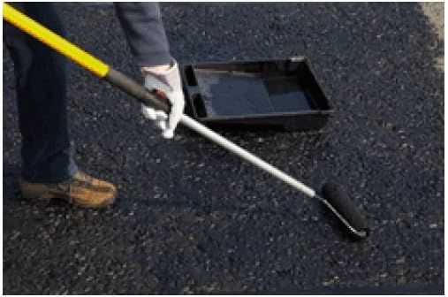 Everbuild Tarmac Restorer, Restores Tarmac To A Deep Black Finish, 5 Litre - Image 4