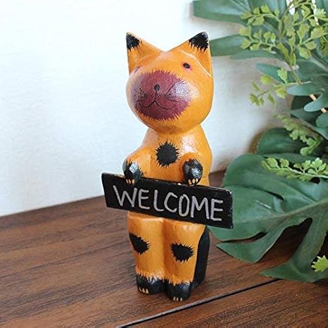 Amazon ウェルカムプレートを持ったバリ猫 かわいい動物の置物 アニマルオブジェ Welcomeボード アジアン雑貨 バリネコ 置物 オブジェ オンライン通販