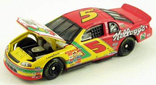 Terry Labonte #5 Kellog's1999 Monte Carlo NASCAR 1:64-scale Stock Car Limited Edition 1 of 4,500
