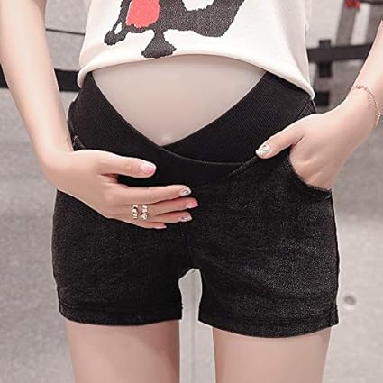 pantaloncini neri corti