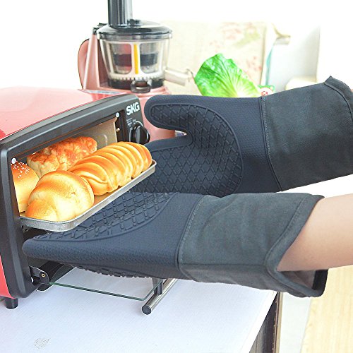 Heat Resistant Kitchen Oven Mitts 500 Degrees with NonSlip Silicone