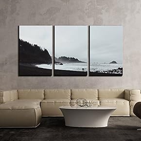 3 Piece Canvas Wall Art - Couple Walking on The Beach in Black and White - Modern Home Art Stretched and Framed Ready to Hang - 16"x24"x3 Panels