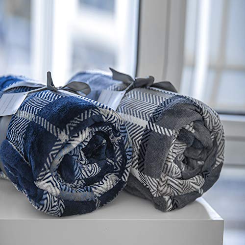 EverGrace Luxury Flannel Plaid Faux Fur Throw Blanket, Super Soft Lightweight Microfiber Bedding Blanket for Couch or Outdoor Travel Use W50 x L60 (Blue) - Thumbnail 6
