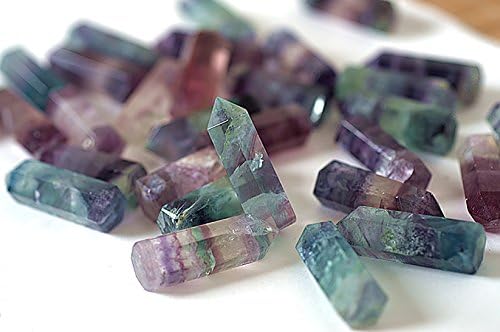 Yassir Pure Natural Fluorite Crystal Column Pillars of Colourful Glow, Healing Crystal Point Faceted Prism Wand Carved Reiki Stone Figurine, Pack of 3 (colorful)