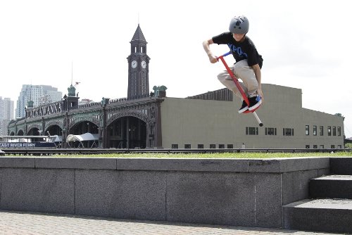 NSG Grom Pogo Stick, Red