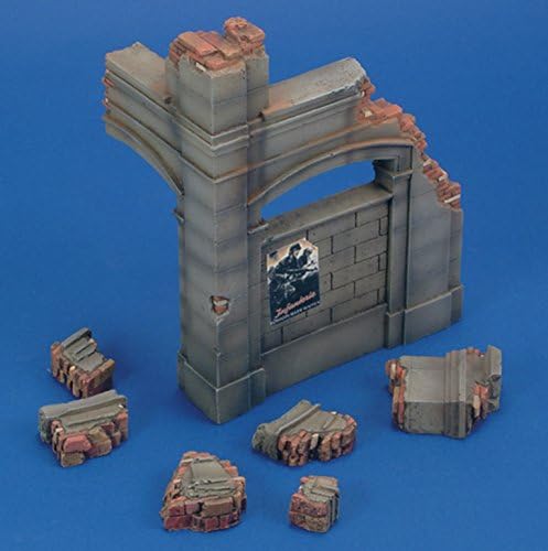 Royal Model 1:35 "Section" German Building Ruin - Plaster Diorama Model #504