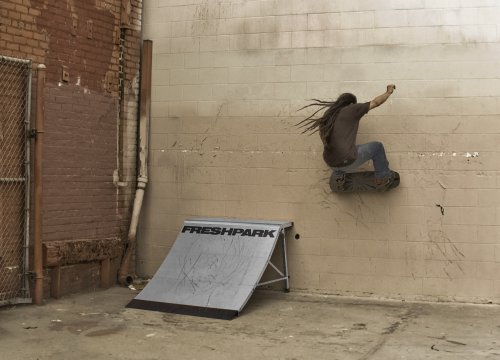FreshPark Professional BMX and Skateboarding Quarter Pipe - Thumbnail 2
