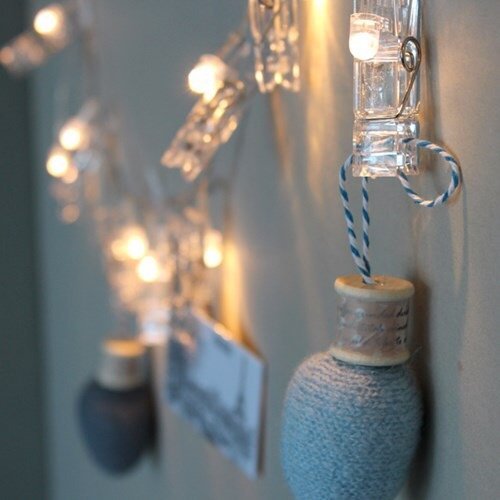 ZOUTOG Photo Clip String Lights, 50 Photo Clips 16ft/5m Battery Operated LED Clip Lights, Warm White Starry Light for Hanging Photos, Cards and Artworks