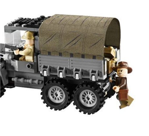 LEGO Indiana Jones 7622 - Die Jagd nach dem gestohlenen Schatz – Bild 5