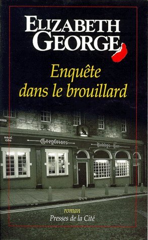 Enquête dans le brouillard