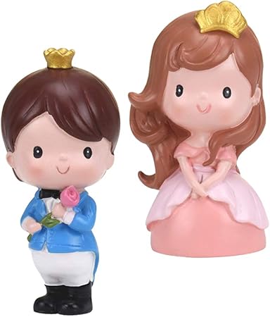 Amazon Co Jp Winomo ケーキトッパー ケーキ デコレーション かわいい キャラクター 結婚式 樹脂 装飾品 ウエディングケーキ 新郎新婦 ウエディング ロマンチック 周年記念 2pcs アソートカラー おもちゃ
