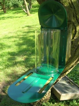 Metal Squirrel Feeder Amazon Co Uk Garden Outdoors