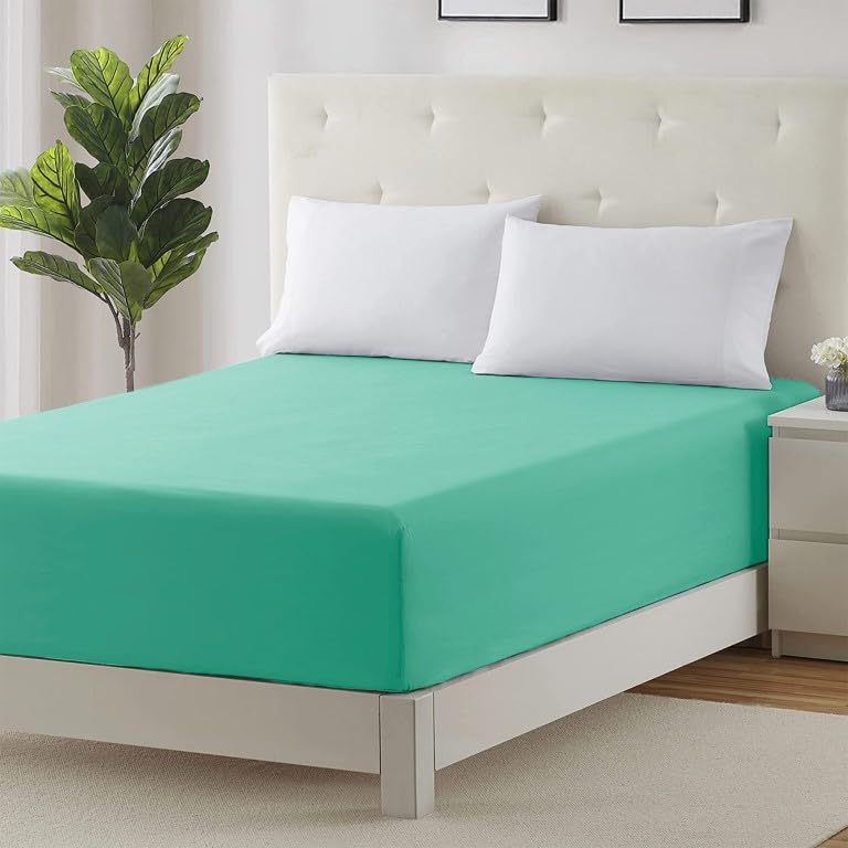 Prime Linens Extra Deep 30Cm Plain Fitted Sheet, Elastic Pocket Breathable Soft Polyester Cotton Bed sheet Machine Washable Fade Resistant (Mid Green, Single)