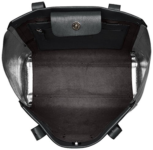 through kenneth cole reaction pull