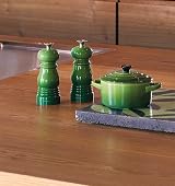 Le Creuset Classic Salt and Pepper Mill Set Bamboo 11 cm 44900114080000 view 2