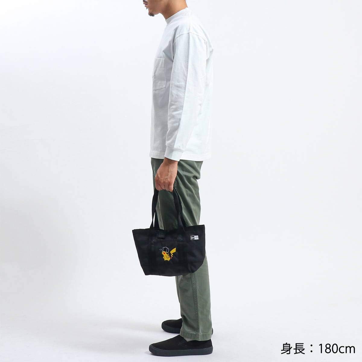 Amazon Co Jp ニューエラ New Era ポケモン コラボ トートバッグ ミニ 6l Cap Pikachu ブラック Pokemon One Size シューズ バッグ