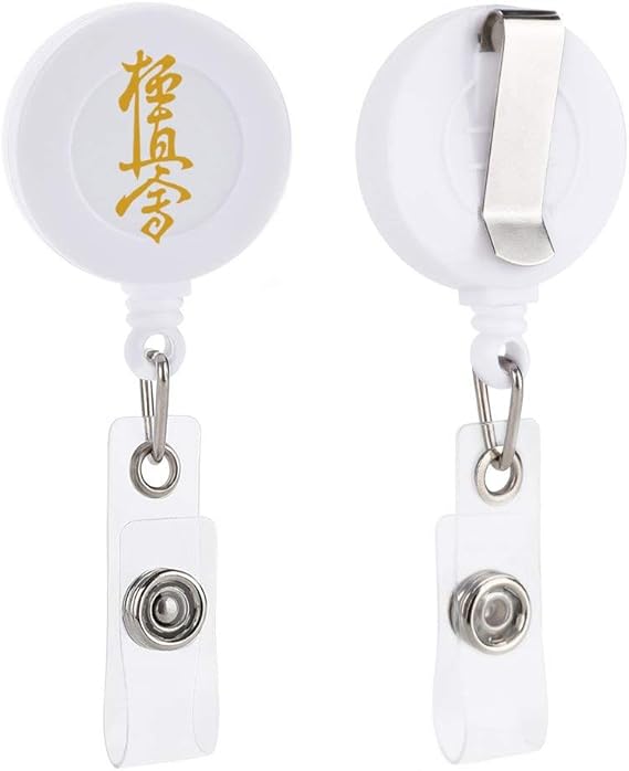 Amazon Co Jp リールストラップ 空手 極真会 伸縮自在のリール 吊り下げ名札用リール 引き込み式 クリップ付き リールキーホルダー キーチェーン 名札ホルダー パスケース 社員証 ネックストラップ ネームホルダー Idカードケース 服 ファッション小物