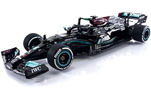 Minichamps Mercedes AMG W12 Lewis Hamilton Brazilian Grand Prix Winner 2021 w/Flag
