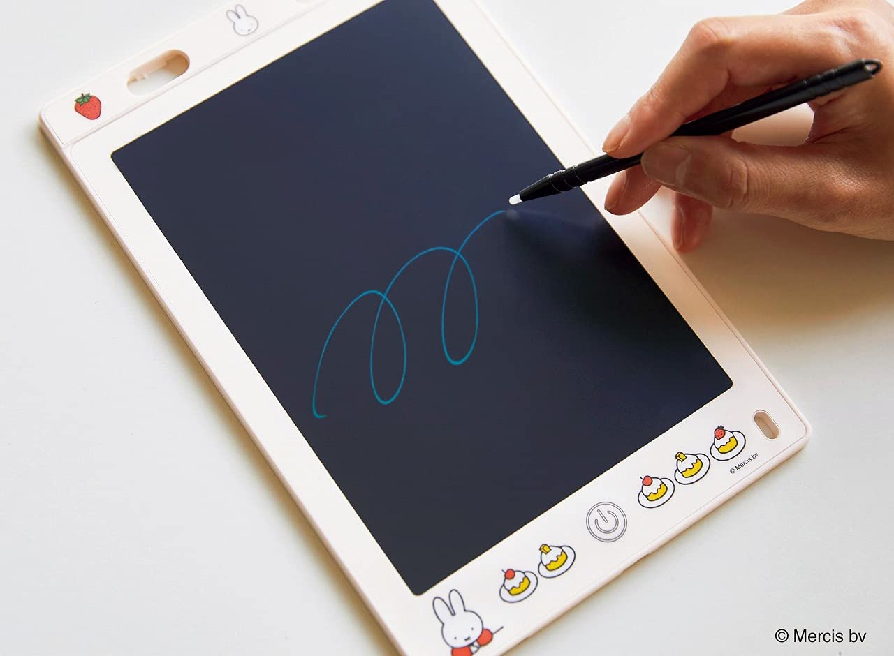 miffy 繰り返し書いて消せる! マルチに使えるデジタルメモBOOK いちごとケーキ柄:7/2発売:【ムック本付録】ミッフィーデザインのデジタルメモ 書いて消して繰り返し使える