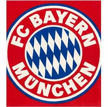 Fc Bayern Munchen Teppich Wappen 135 X 150 Cm Amazon De Baumarkt