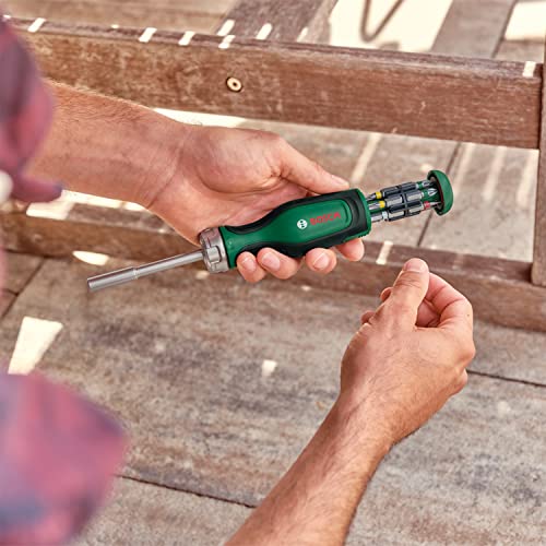 Bosch Ratschenschraubendreher mit Bit Magazin, 12-teilig (Ratschenschraubendreher mit hohem Drehmoment; 12 Bits im integrierten Bitmagazin enthalten; magnetischer Bithalter) - Amazon Edition thumbnail 3