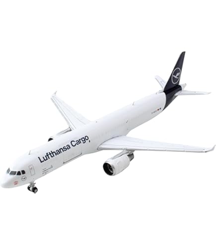 Amazon.com: GeminiJets GJTRA1977 Transavia Boeing 737-800 PH-HZV