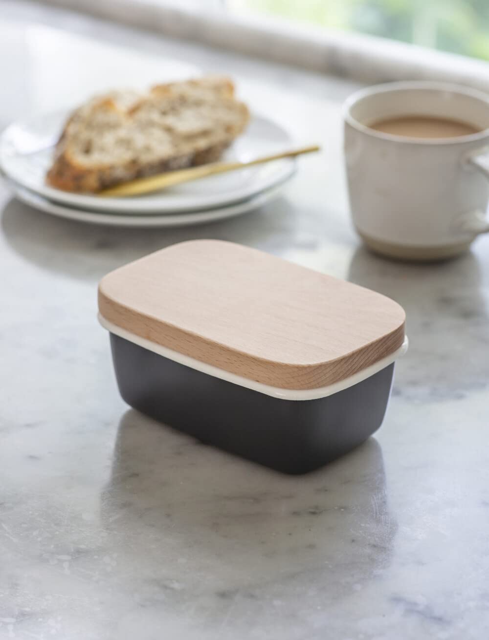 Butter Dish with Wooden Lid