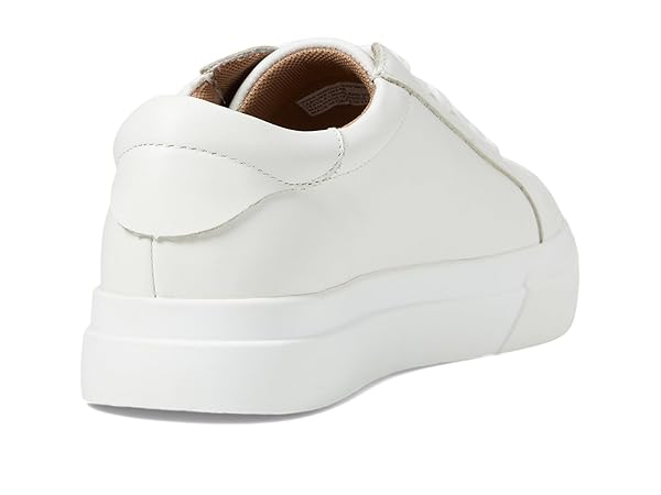 BLONDO WOMEN’S VENNA SNEAKER, WHITE LEATHER, 6.0M