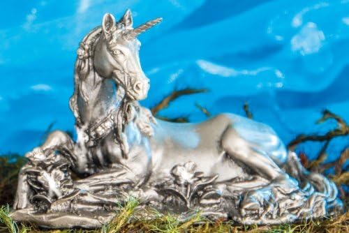 Bero Unicorn Sanyarin - Tin Figure with Crystals 10x5x6 cm Statue