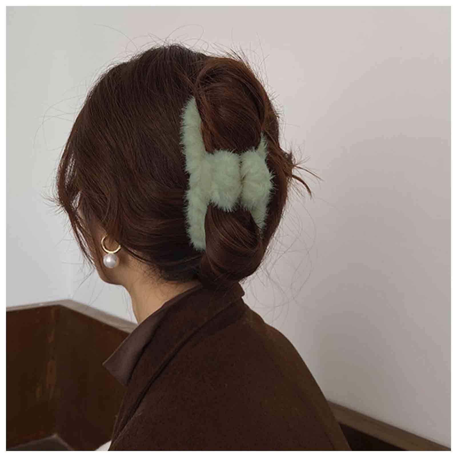 Cimenexe Retro Fluffy Hair Claw Green Fluffy Claw Hair Clip Green Plush Hair Clip Barrettes Large Fuzzy Hair Claw Clips Faux Fur Jaw Clamp Winter Decorative Hair Accessories for Women