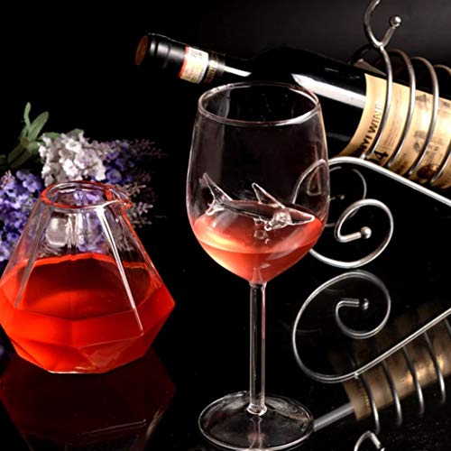 Novelty Red Wine Glasses 10 Ounce 300ML Crystal Glasses Crystal Lead Free Clear Glass with Shark Inside Creative Christmas Wine Glass Goblets High-end Flutes Glass Party Drinking Glassware (Set of 1)