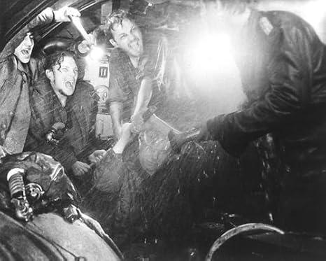 Amazon Co Jp 潜水艦でのu ボートユルゲン プロホノフ16xポスター水 Home Kitchen