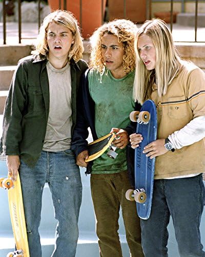 Amazon Co Jp ロード オブ ドッグタウンエミール ハーシュジョン ロビンソンヴィクター ラサックスケートボード16 X キャンバスgiclee Home Kitchen