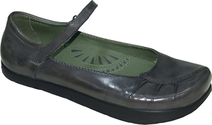 Earth Mary Janes, black, size 7.5. | Earth shoes, Flat shoes women, Loafer flats