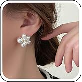 Yheakne Vintage Cluster Pearl Stud Earrings Gold Pearl Cluster Earrings Wedding Pearls Earrings Multi Pearl Bead Earrings Jewelry for Women